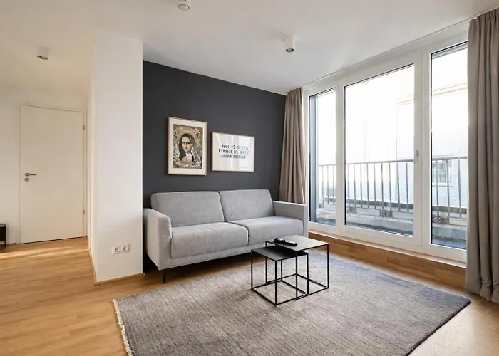 Apartamento Homely! Skyview, Fair, Airport, Rooftop, Apartment! *