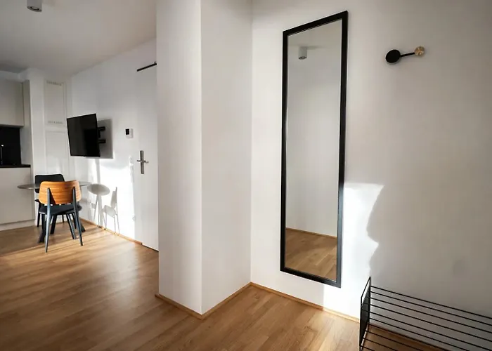 Apartamento Homely! Skyview, Fair, Airport, Rooftop, Apartment! Frankfurt am Main
